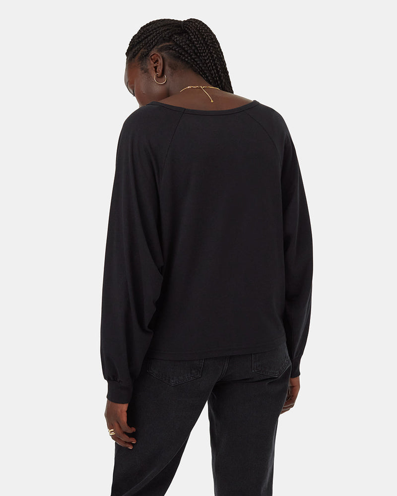 Black-Crew-Neck-Longsleeve-Sweatshirt