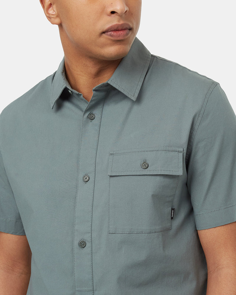 Green-Collared-Shortsleeve-Button-Up-Shirt
