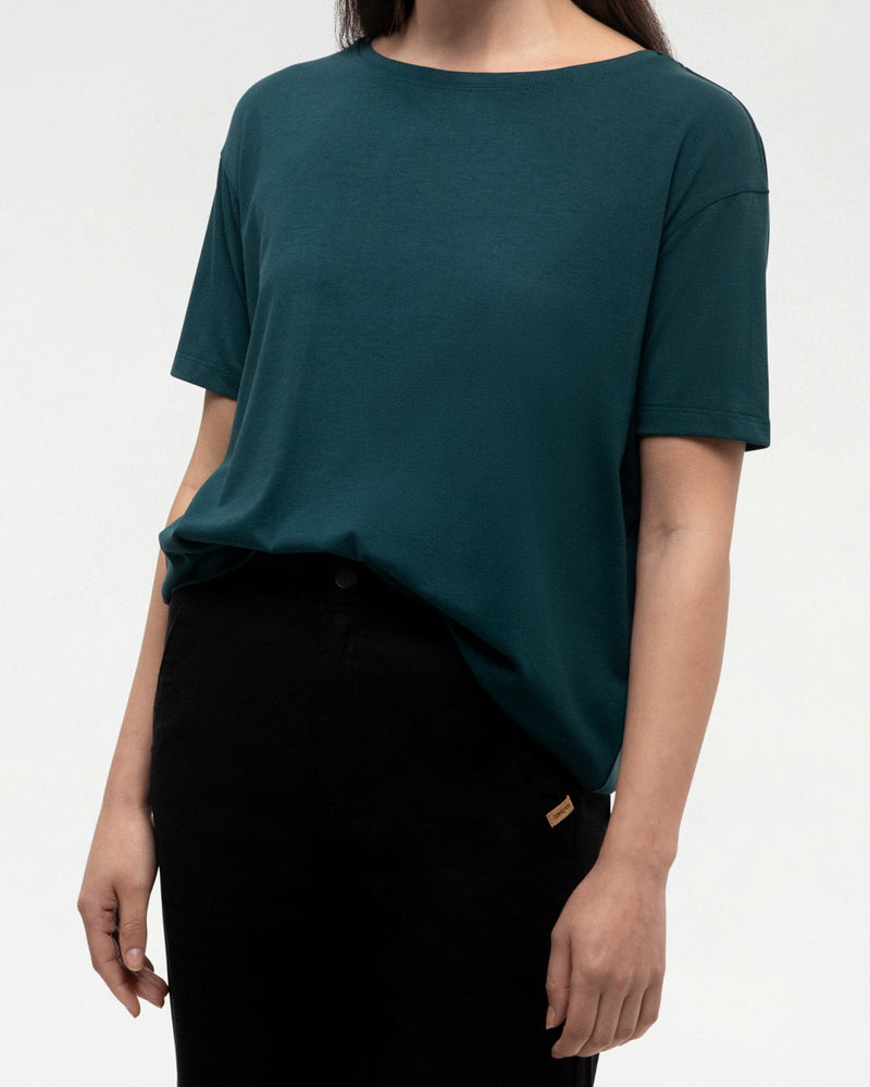 Green-Crew-Neck-Flowy-Oversized-Shortsleeve-T-Shirt