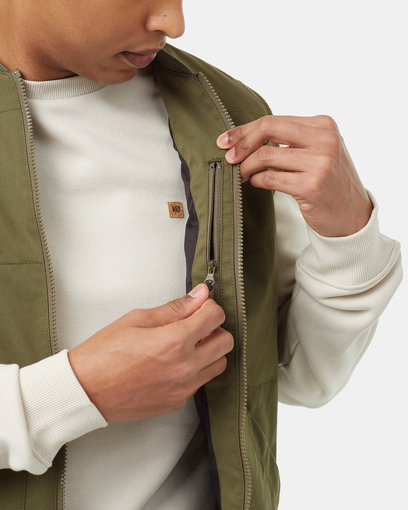 Green-Insulated-Water-Repellent-Vest