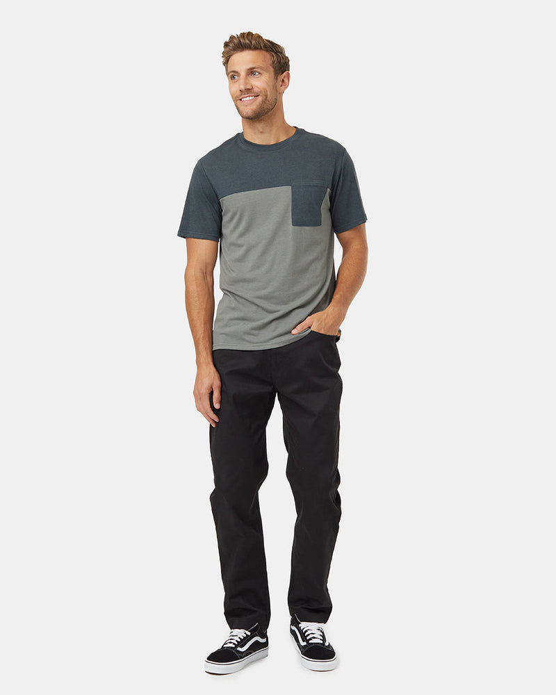 Green-Recycled-Polyester-Crew-Neck-Color-Block-Tee