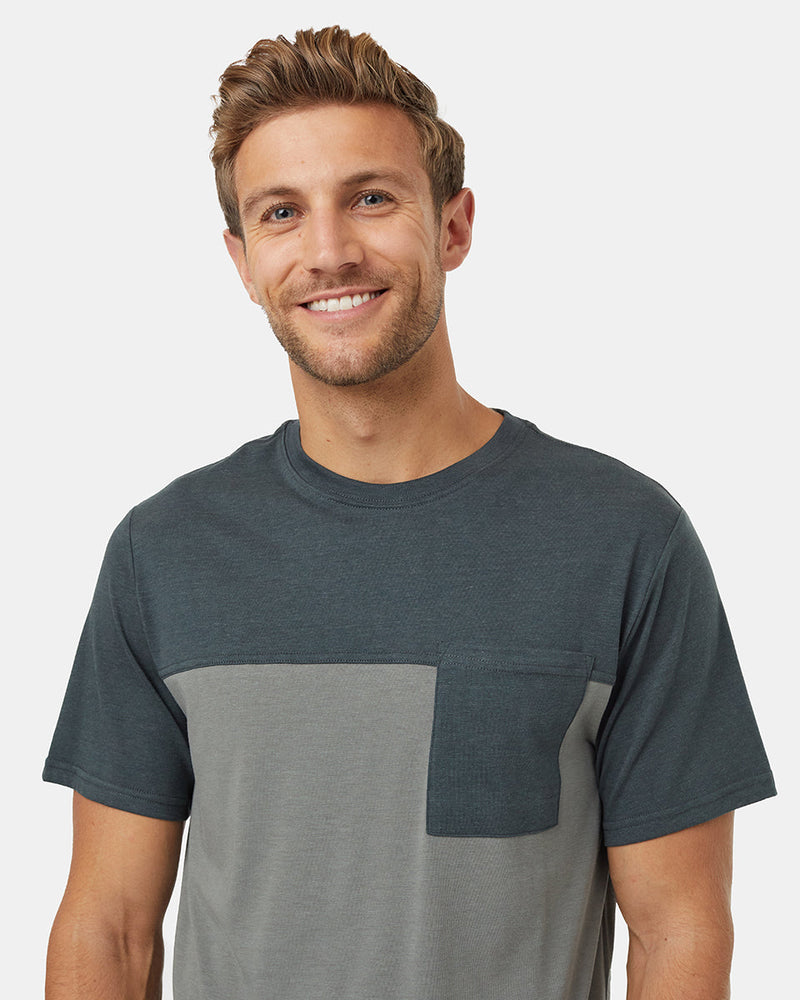 Green-Recycled-Polyester-Crew-Neck-Color-Block-Tee