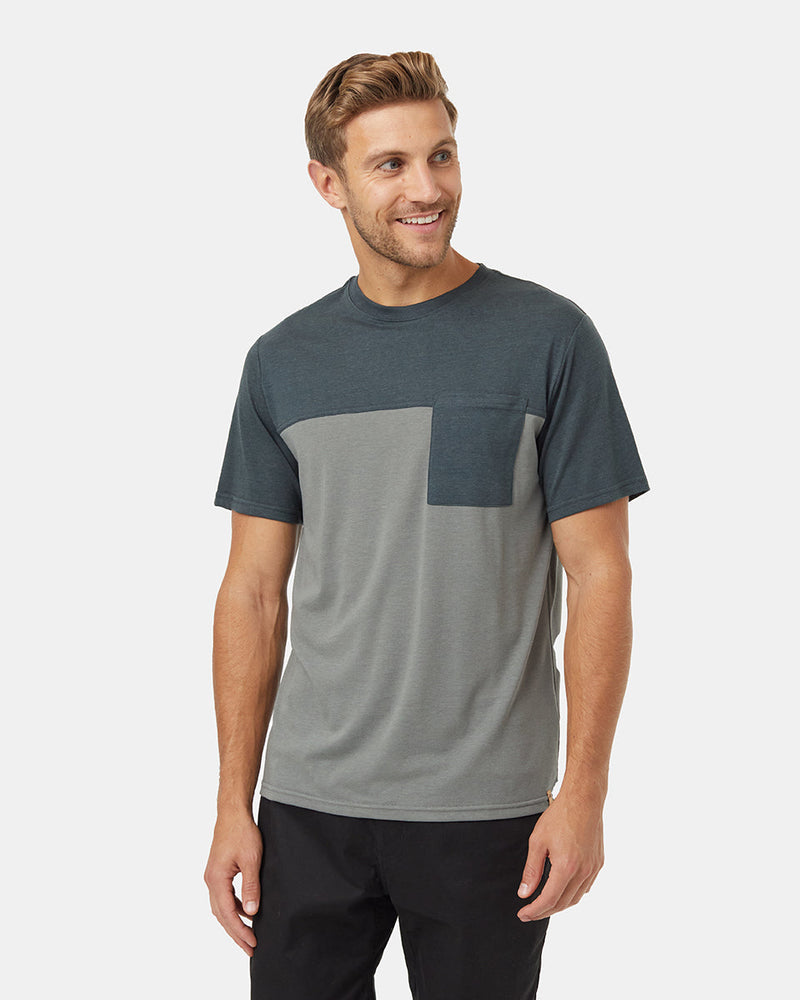 Green-Recycled-Polyester-Crew-Neck-Color-Block-Tee