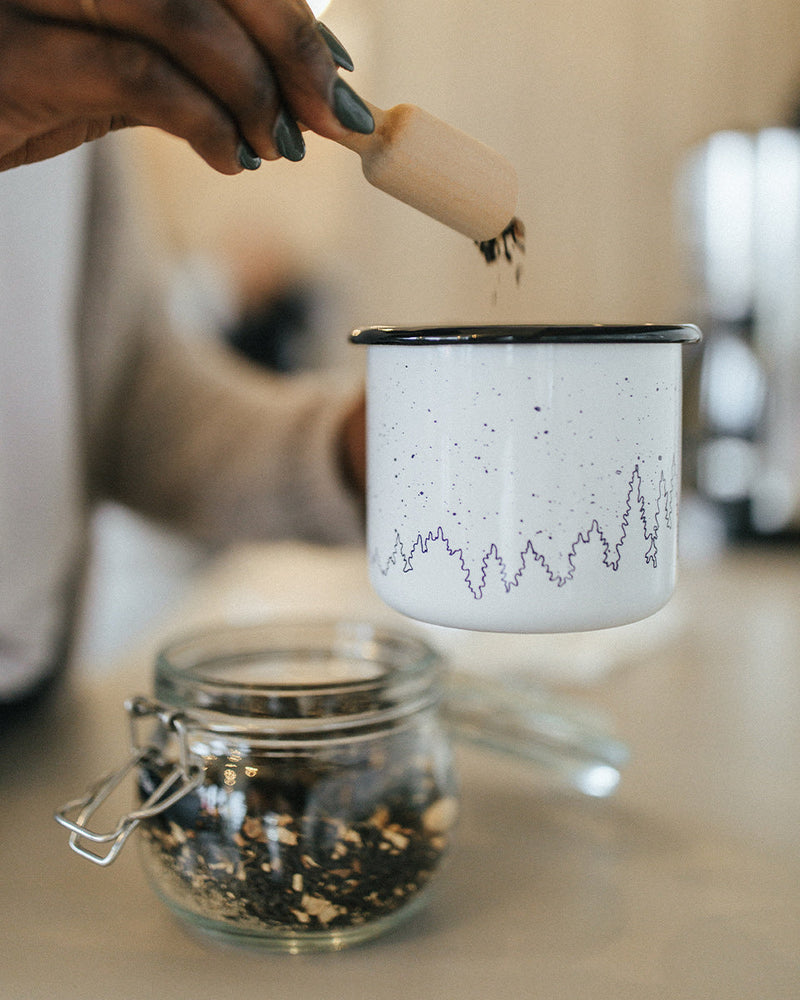 ELM WHITE_NAVY JUNIPER_gallery